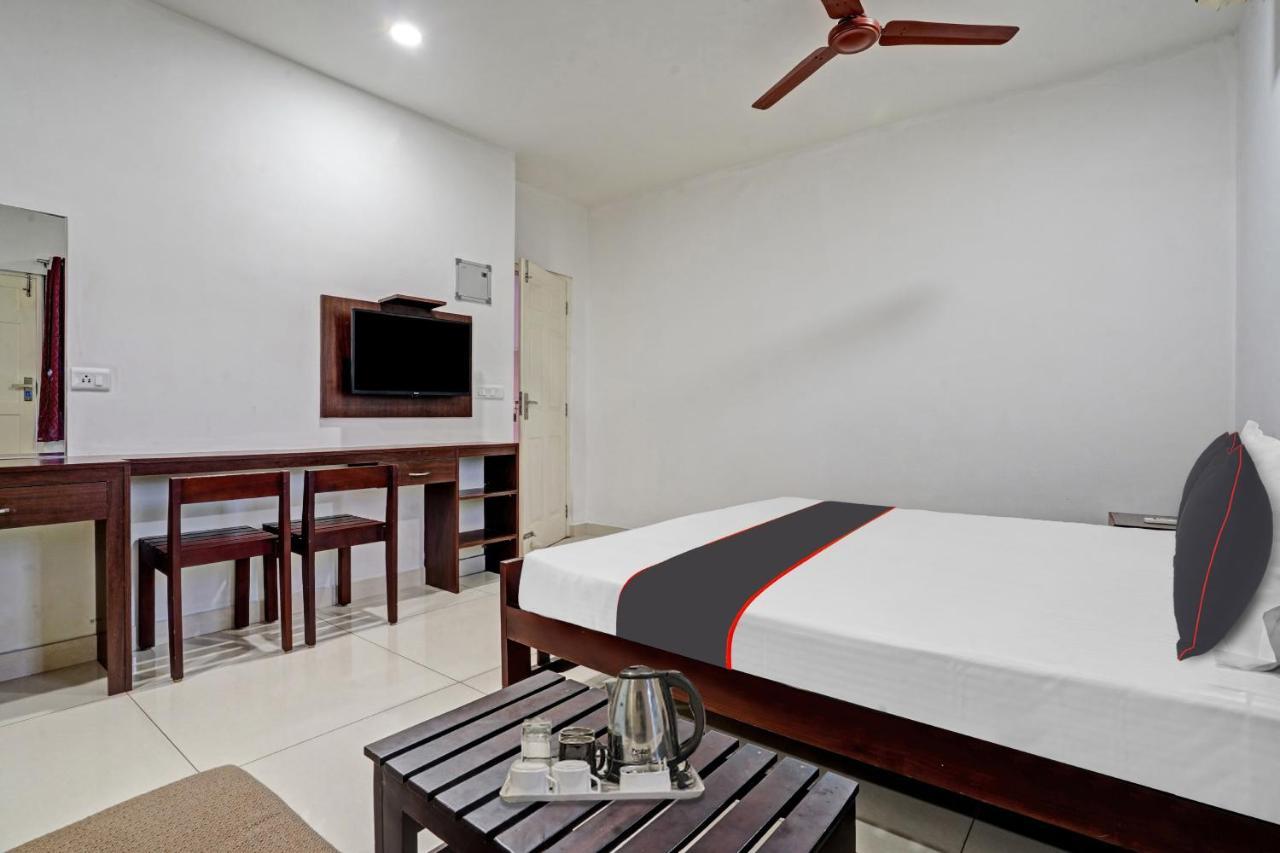 Hotel Collection O White House Pearl Kochi Exteriér fotografie