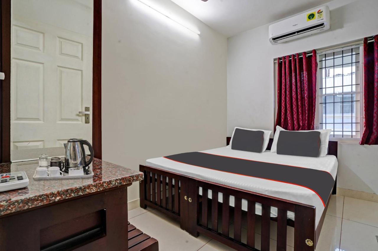 Hotel Collection O White House Pearl Kochi Exteriér fotografie