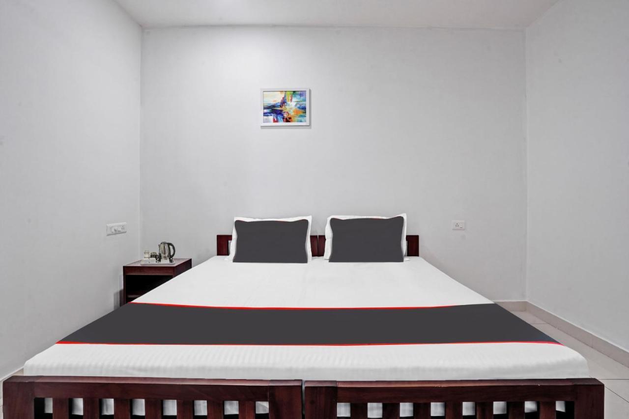 Hotel Collection O White House Pearl Kochi Exteriér fotografie